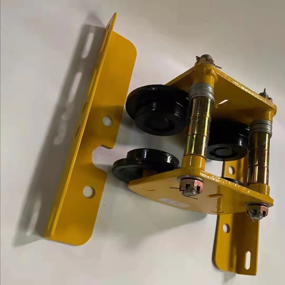 Small electric trolley with preferential price