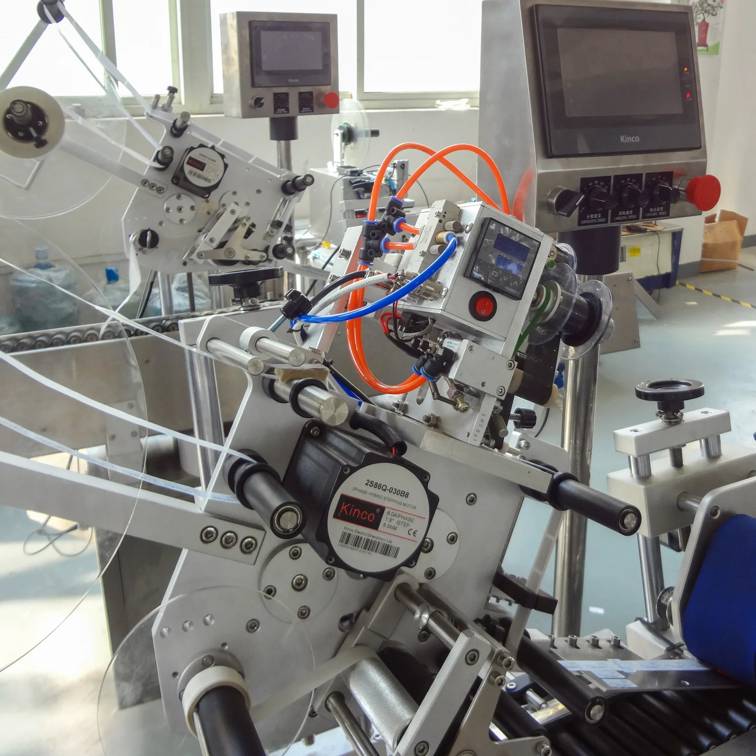 YIMU YM215 2025 new product small tubes auto horizontal bottle label applicator machine