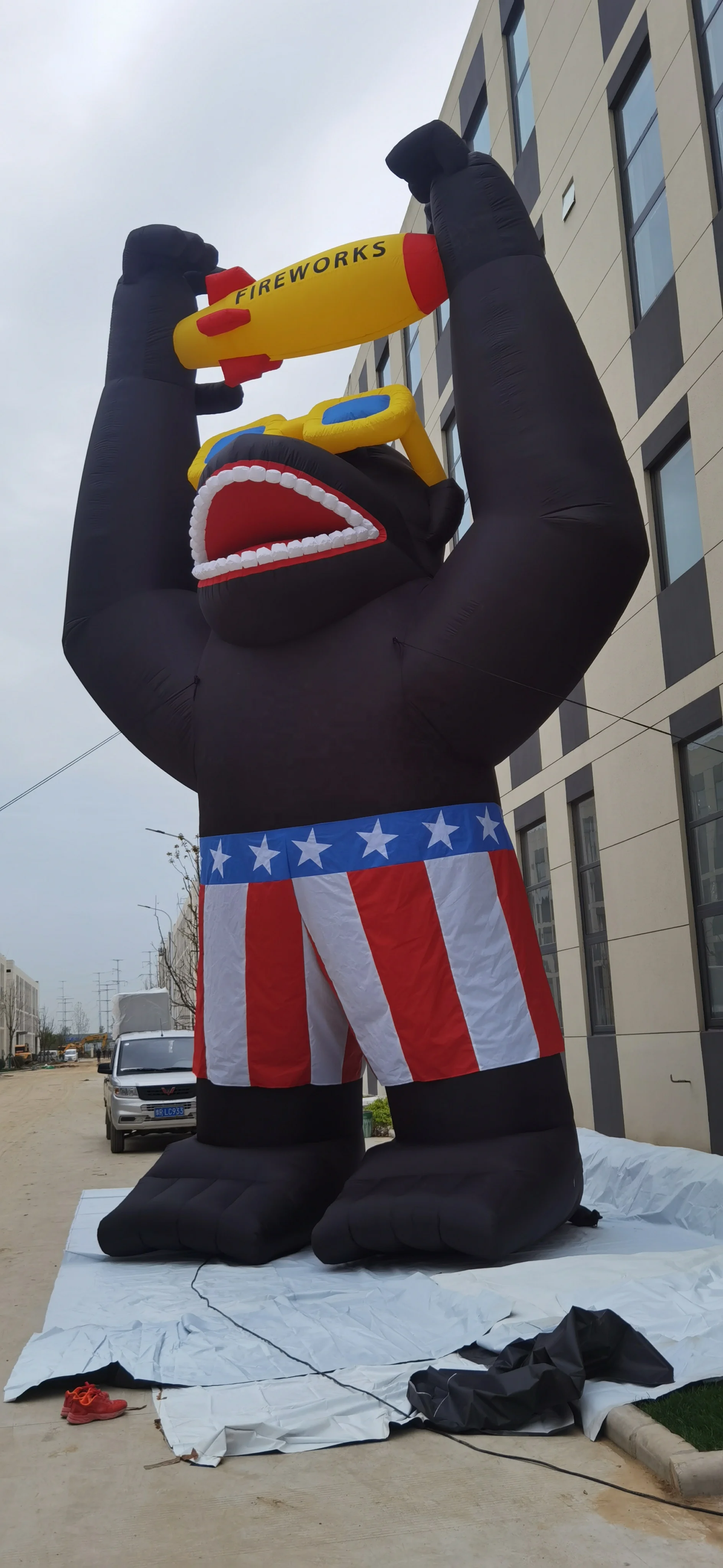 Inflatable gorilla advertising model factory customized inflatable model