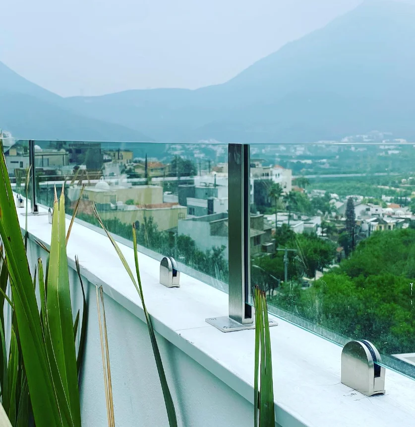 Adjustable stair railing post staircase glass holder for glass railing