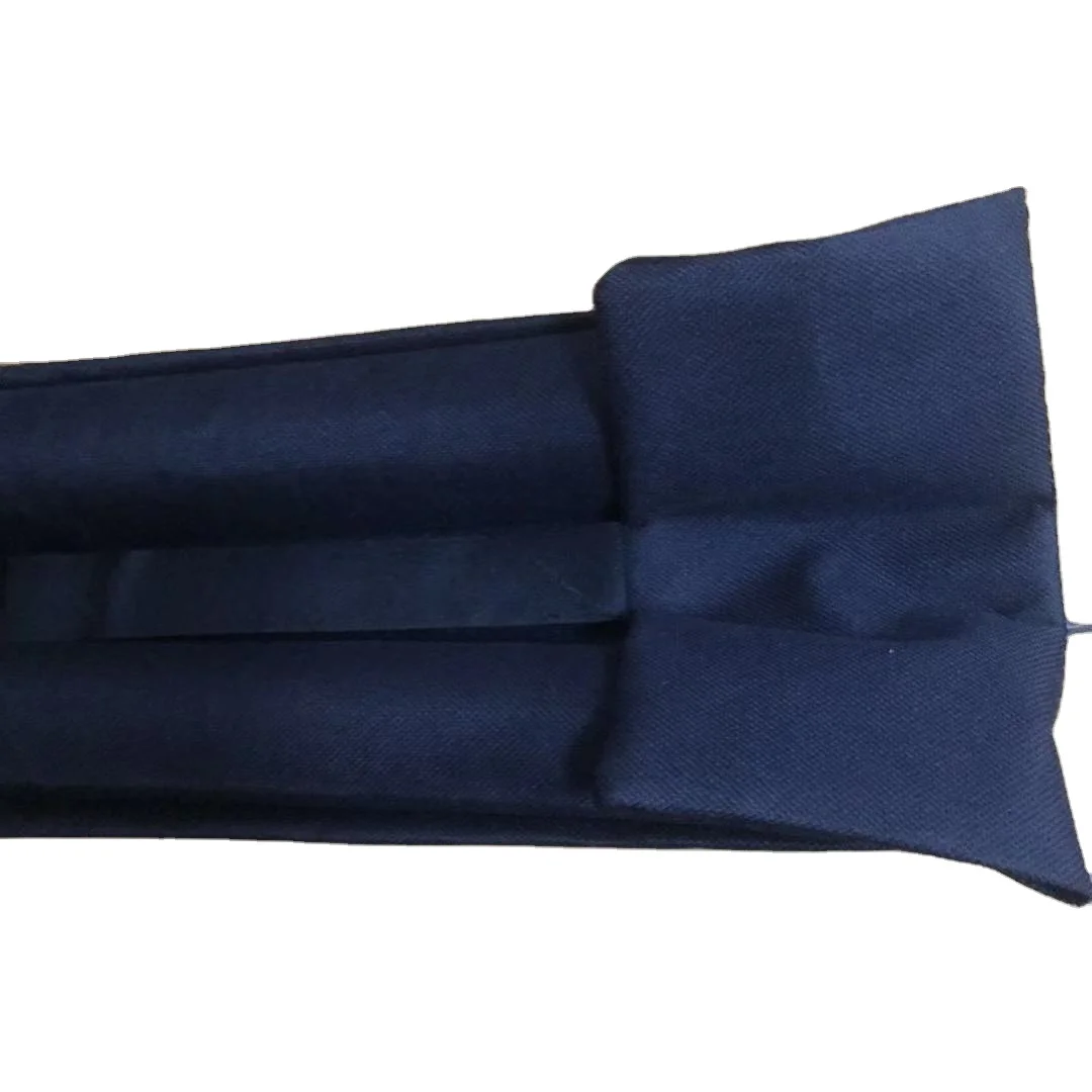 Twin Bottom seal door dust stopper in stops