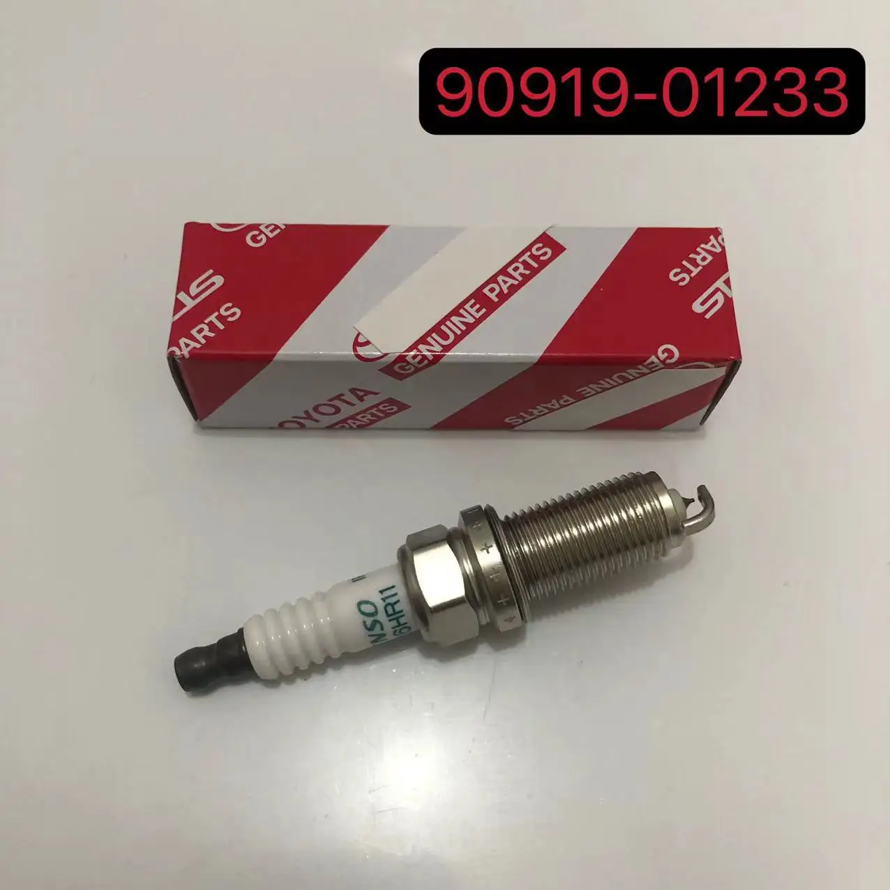 Manufacturers Auto Spare Parts 90919-01233 Car Spark Plugs For Honda