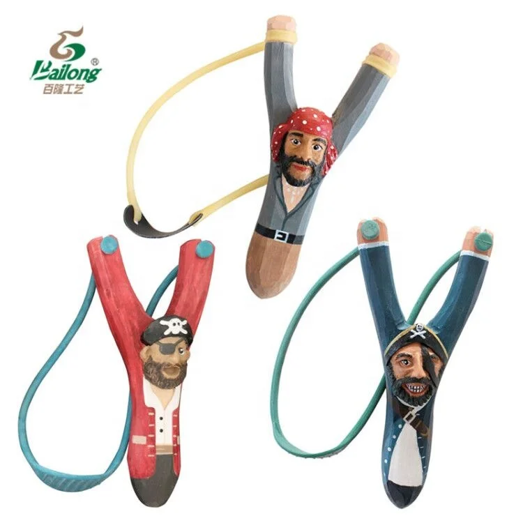 Creative souvenirs and gift sets wood crafts pirate toy slingshot