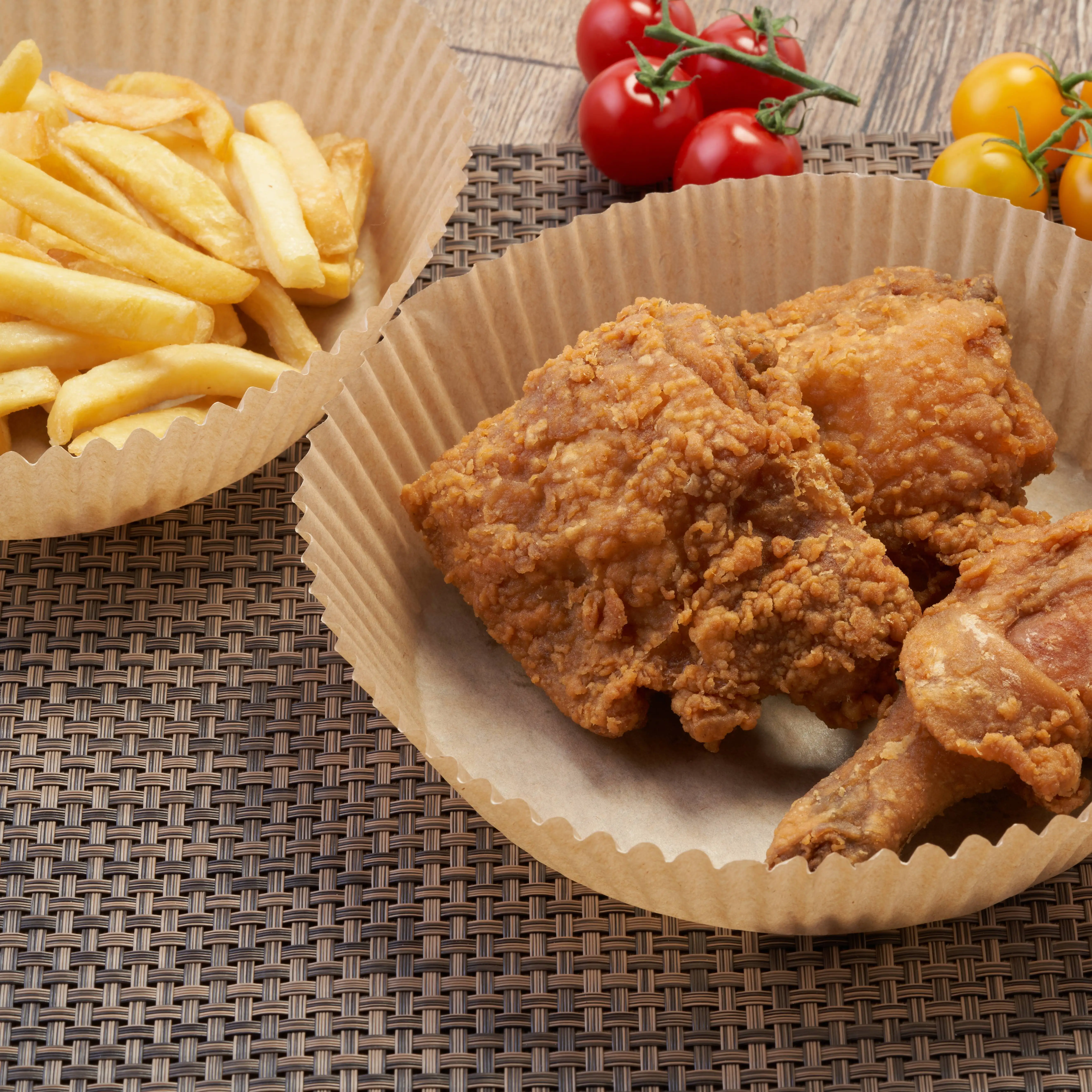 Custom Disposable Kraft Food Box Grade Greaseproof And High Temperature Resistant Air Fryer Liner Paper For Baking Cookies