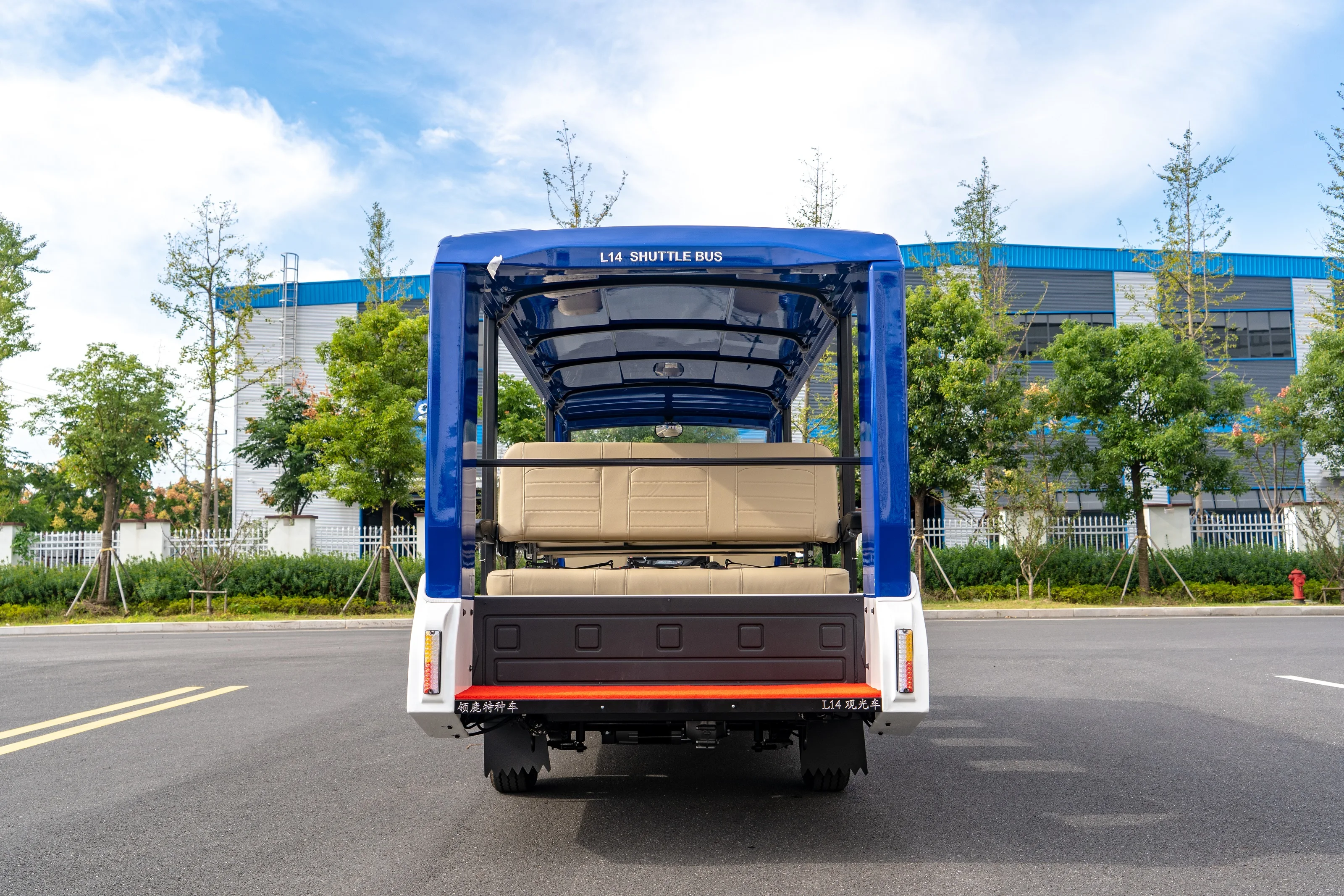 LEROAD NEW Launched L14 Shuttle Bus Popular Hot Selling Commercial Electric Sightseeing Bus