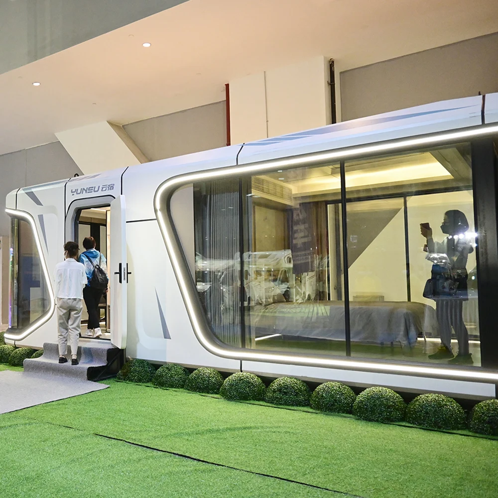 Hot Sale YUNSU Prefab Beautiful Cabin Modular Tiny Space Capsule Container House