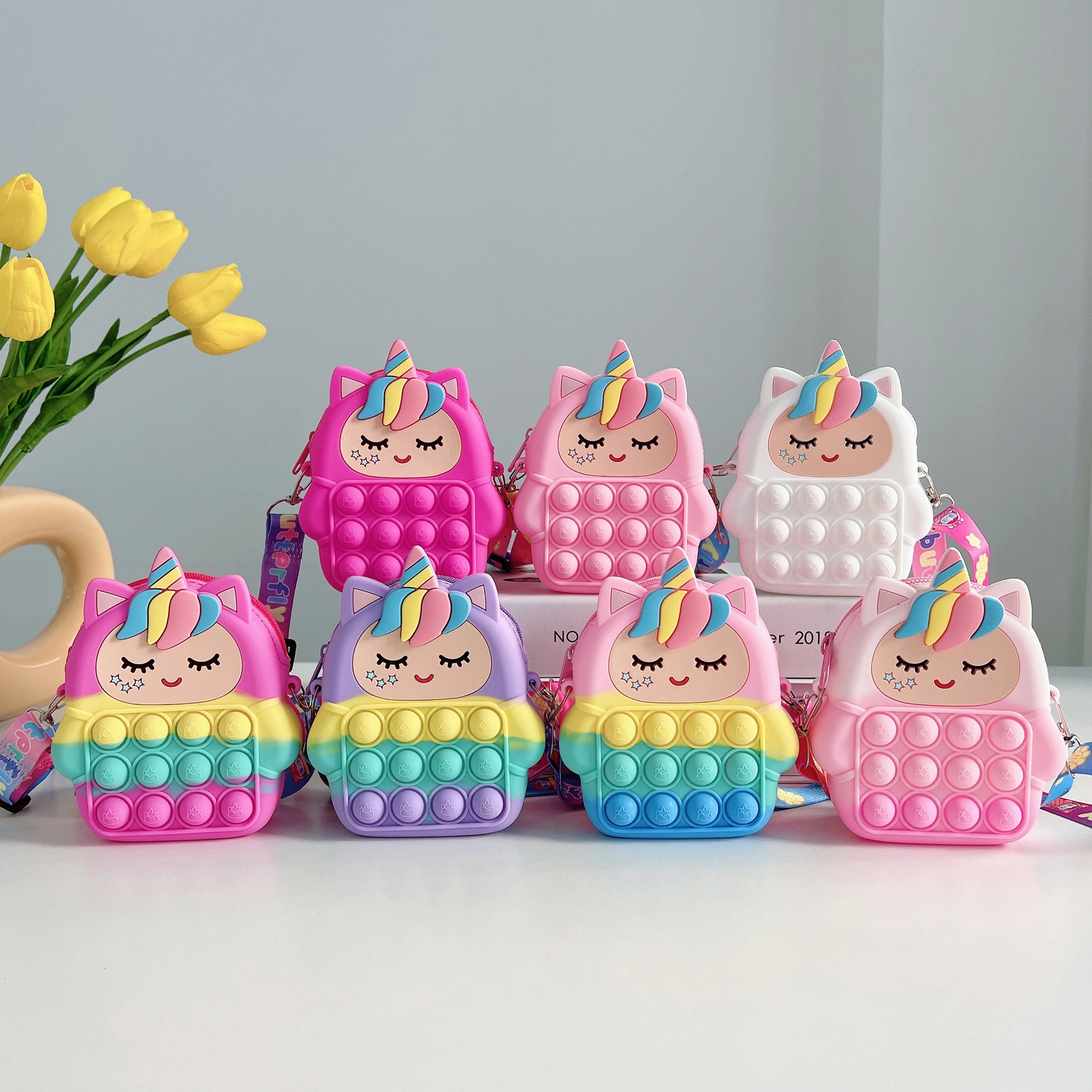 Hot Sale Silicone Toy Cute Shoulder Bag Crossbody Coin Purse Handbags For Kids closed eyes