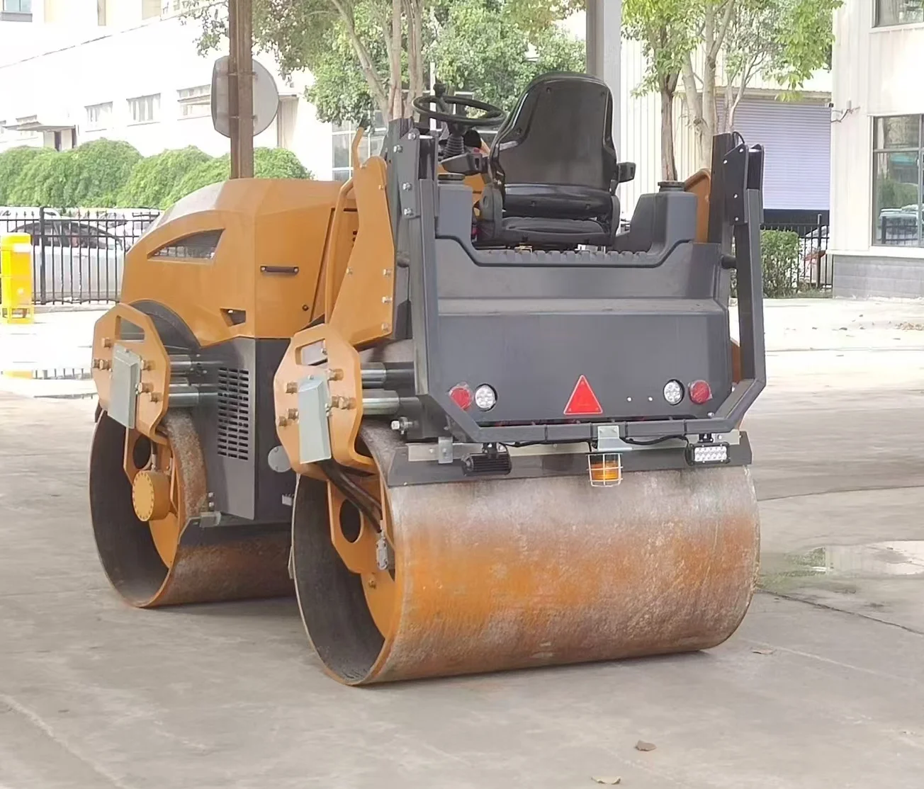 5 Ton Diesel Engine Vibratory Double Drum Road Roller new asphalt roller for sale
