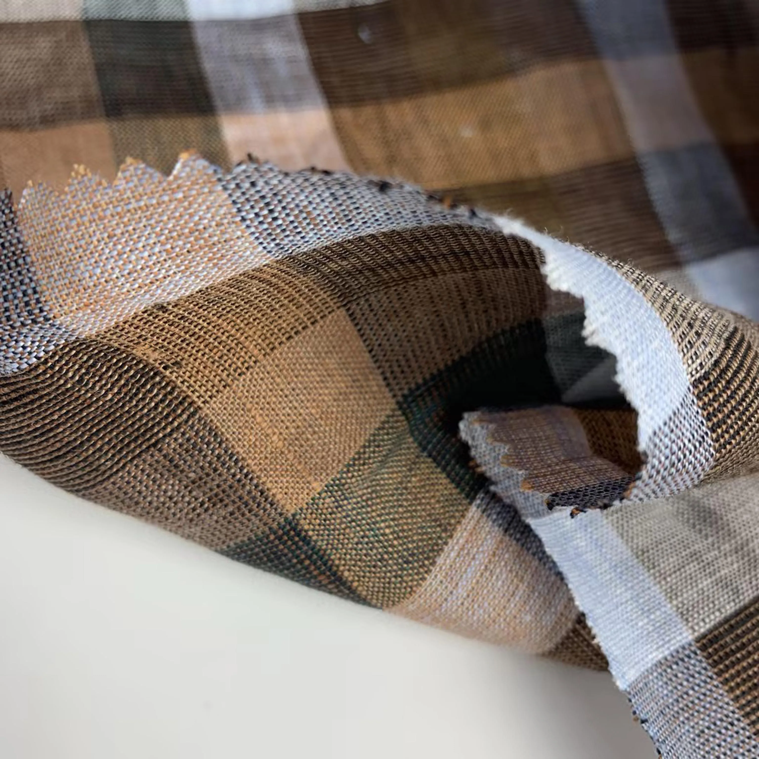 Enzymed stone washed french linen fabric for clothes yarn dyed gingham check 100% linen fabric