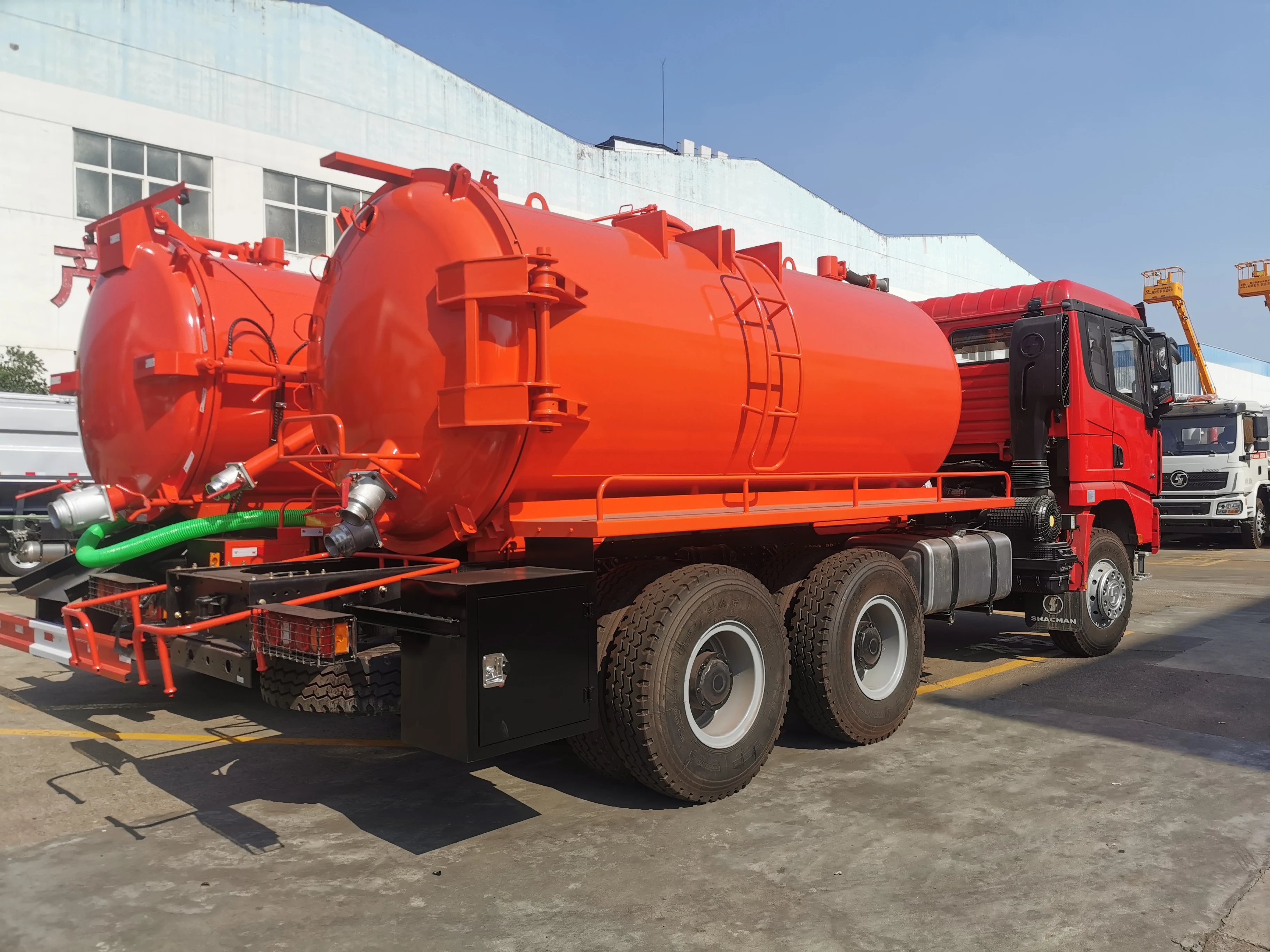 SHACMAN X3000 sewage suction tanker truck 3 axes sewage suction truck for sale