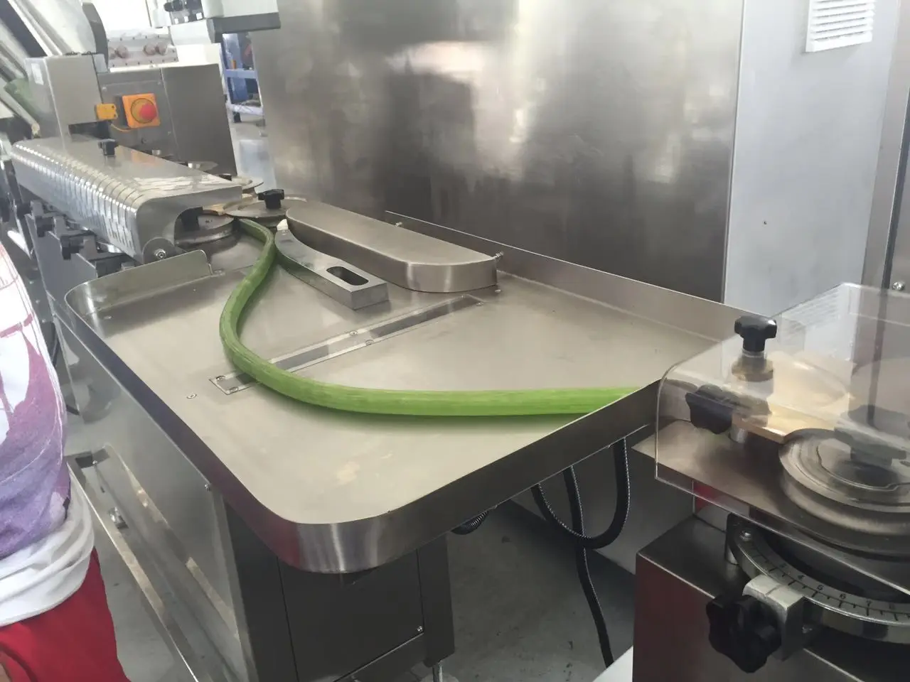 Full Automatic Lollipop Production Line Lollipop Making Machine