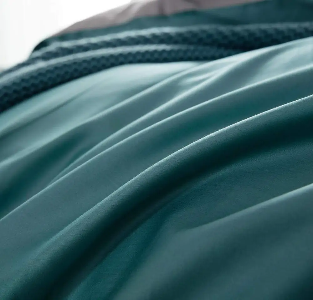 
KAERFU Bed Sheet 3 Piece with Zipper Closure & Corner Ties Luxurious Comforter Cover Bed Sheet Set 