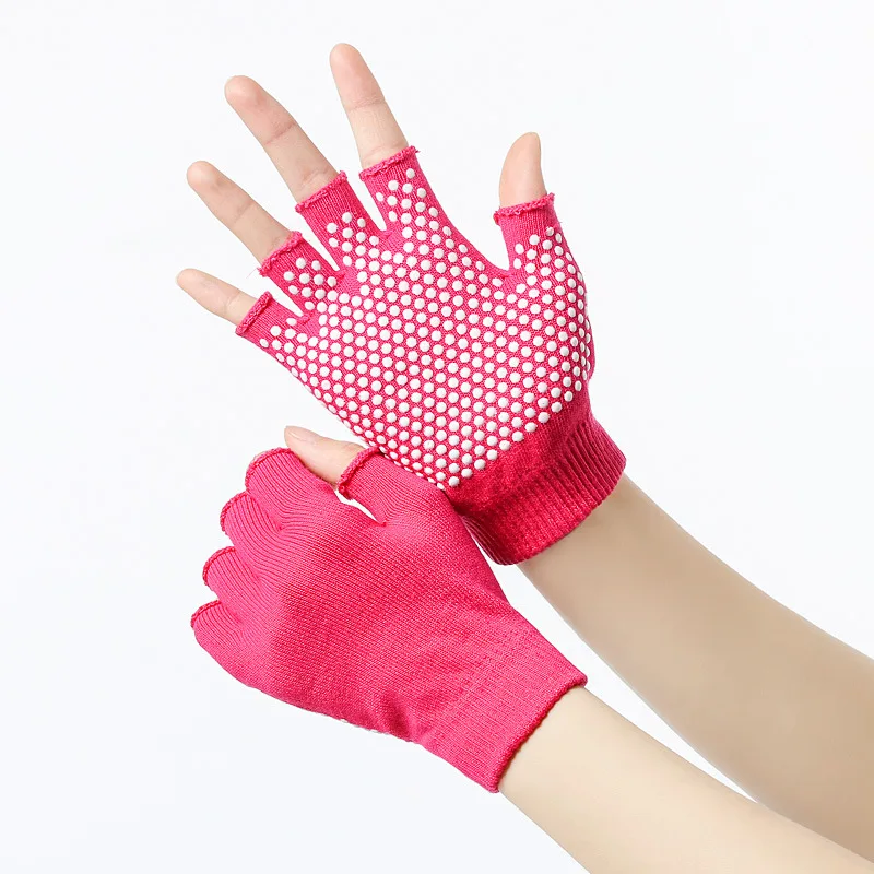 
Wholesale non-slip half finger fitness gym yoga mittens with silicone dot 