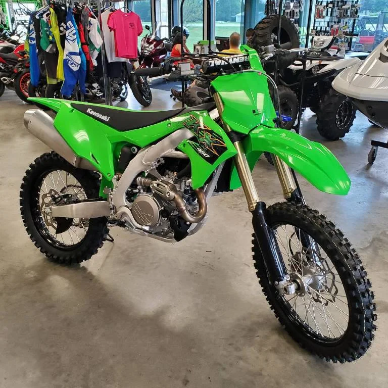 
 Аутентичный новый оригинальный 2020 Kawasakis KX450F / 2021  