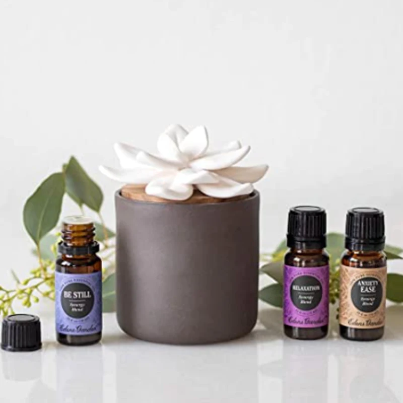 Wholesale luxury durable flower shaped diffuser in lucid glass bottle