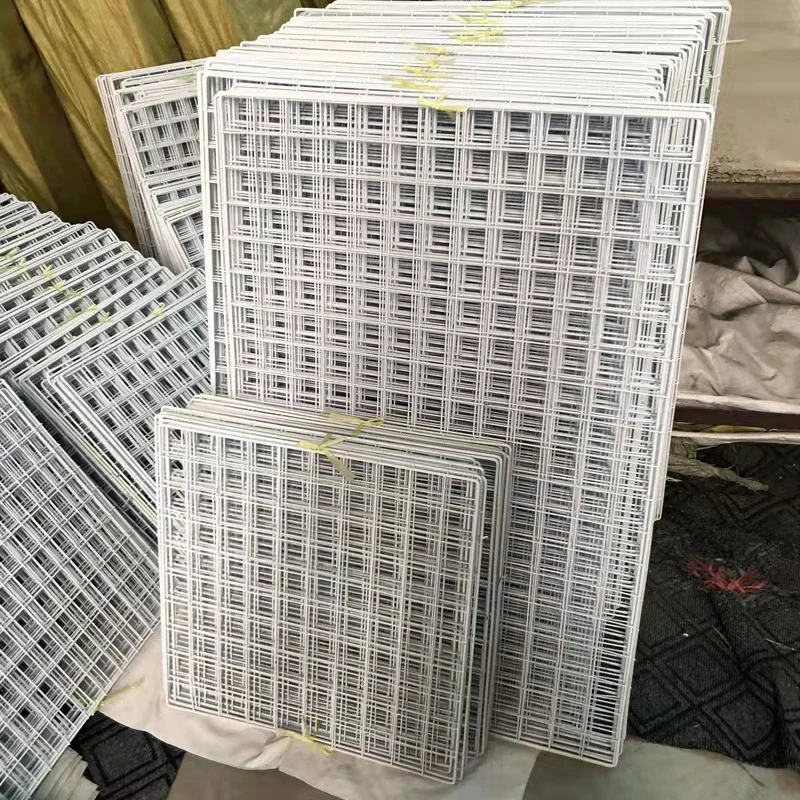 Factory wholesale Hot-Selling black white galvanized welded wire mesh/Welded Wire Mesh Fence Panel