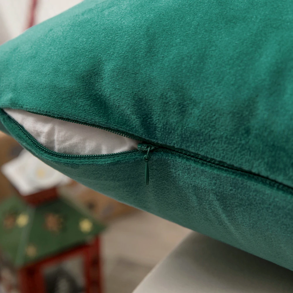 Wholesale Square velvet cushion cover home decor super soft Green velvet pillow case 45X45 50X50 Solid velvet decorative Cushion