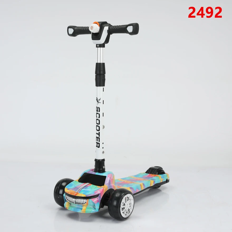 2024 kids scooter with projection function kids car scooter