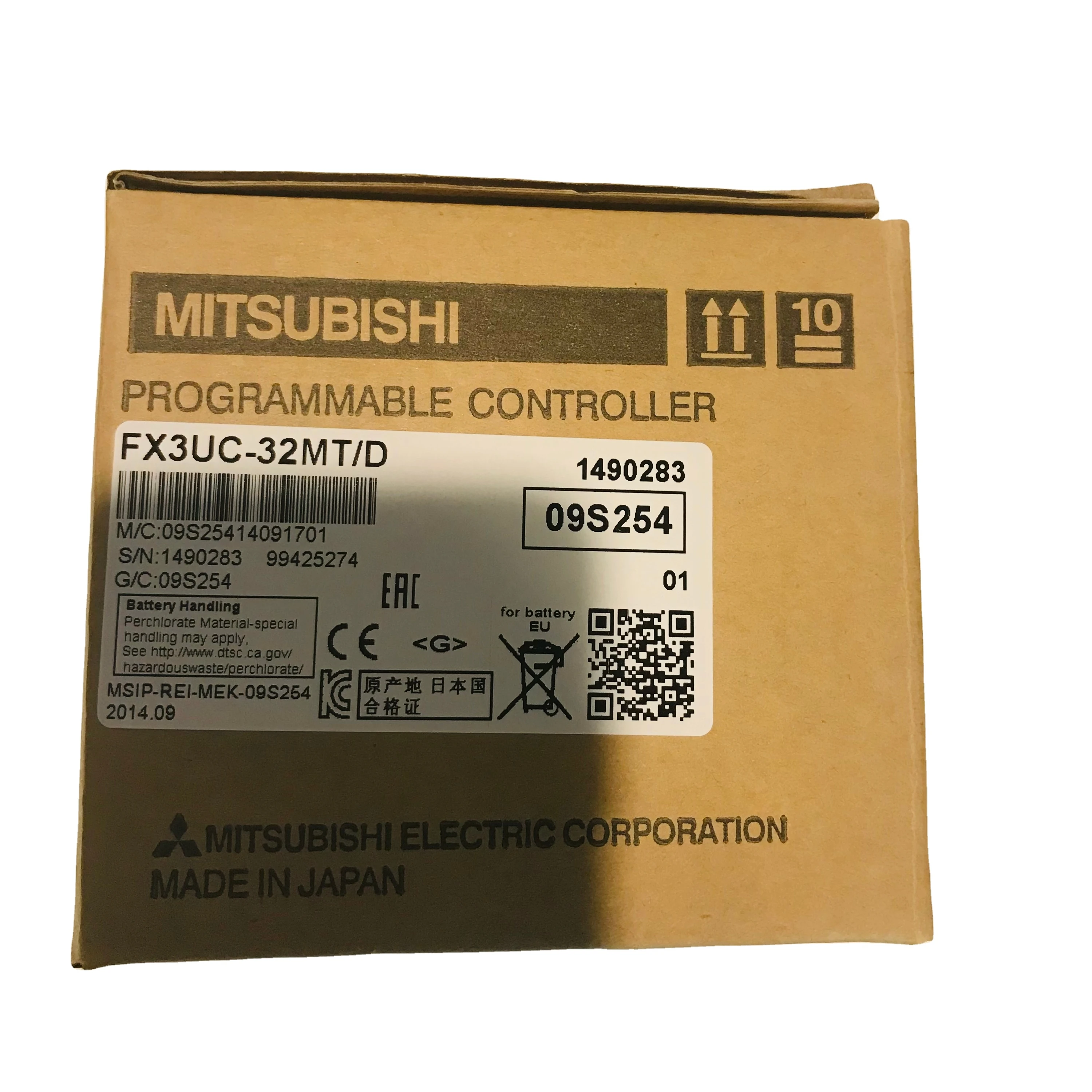 В наличии ЧПУ оригинальный PLC FX3UC32MT/D контроллер FX3UC-32MT/D