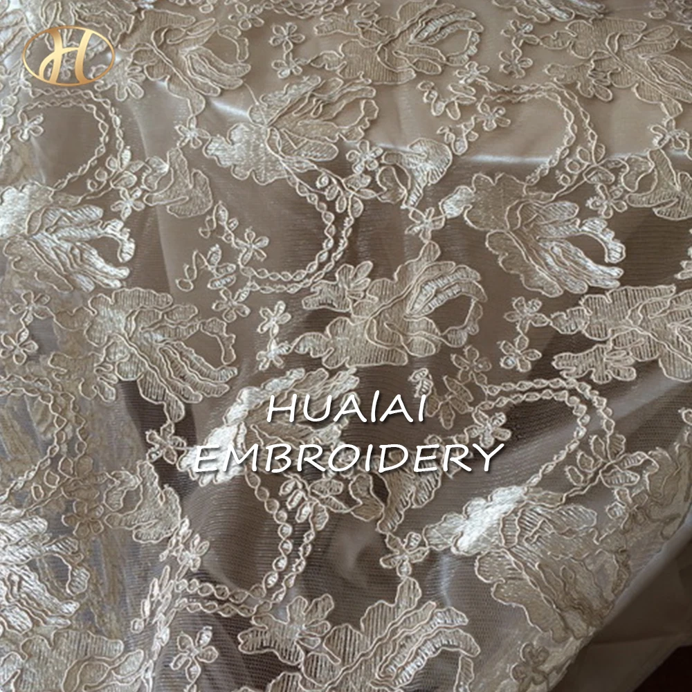 
READY 132 INCH ROUND luxury champagne TABLE OVERLAY CLOTH EMBROIDERY ON MESH FOR WEDDING AND PARTY 