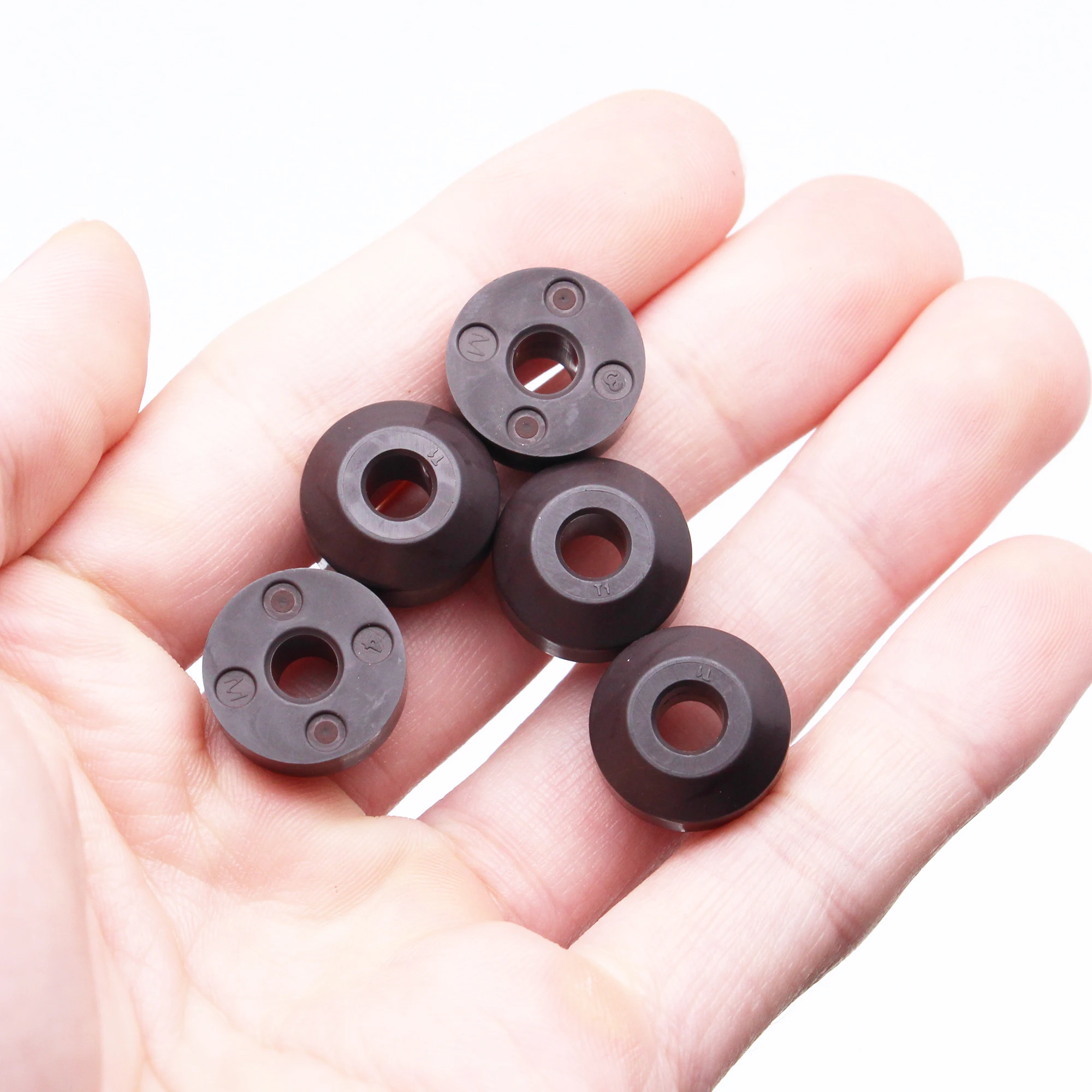 Xlmagnet Our Own Manufacturer High Standard Delicate Golden Supplier Ferrite Pump Magnet Rotor