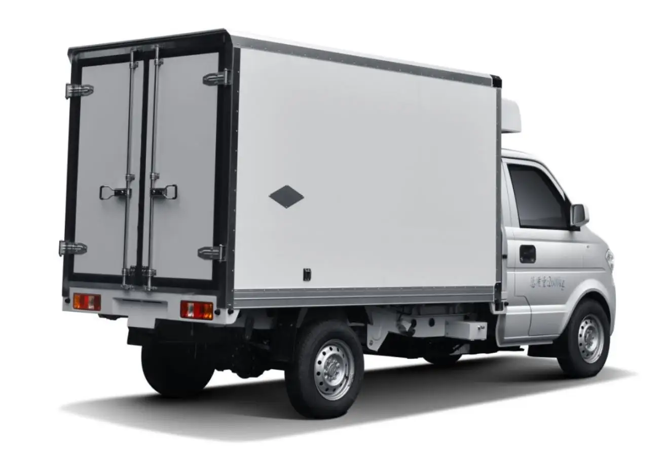 DFSK Ruichi brand ED71  small refrigerated van freezer truck reefer car for sale at low cost price