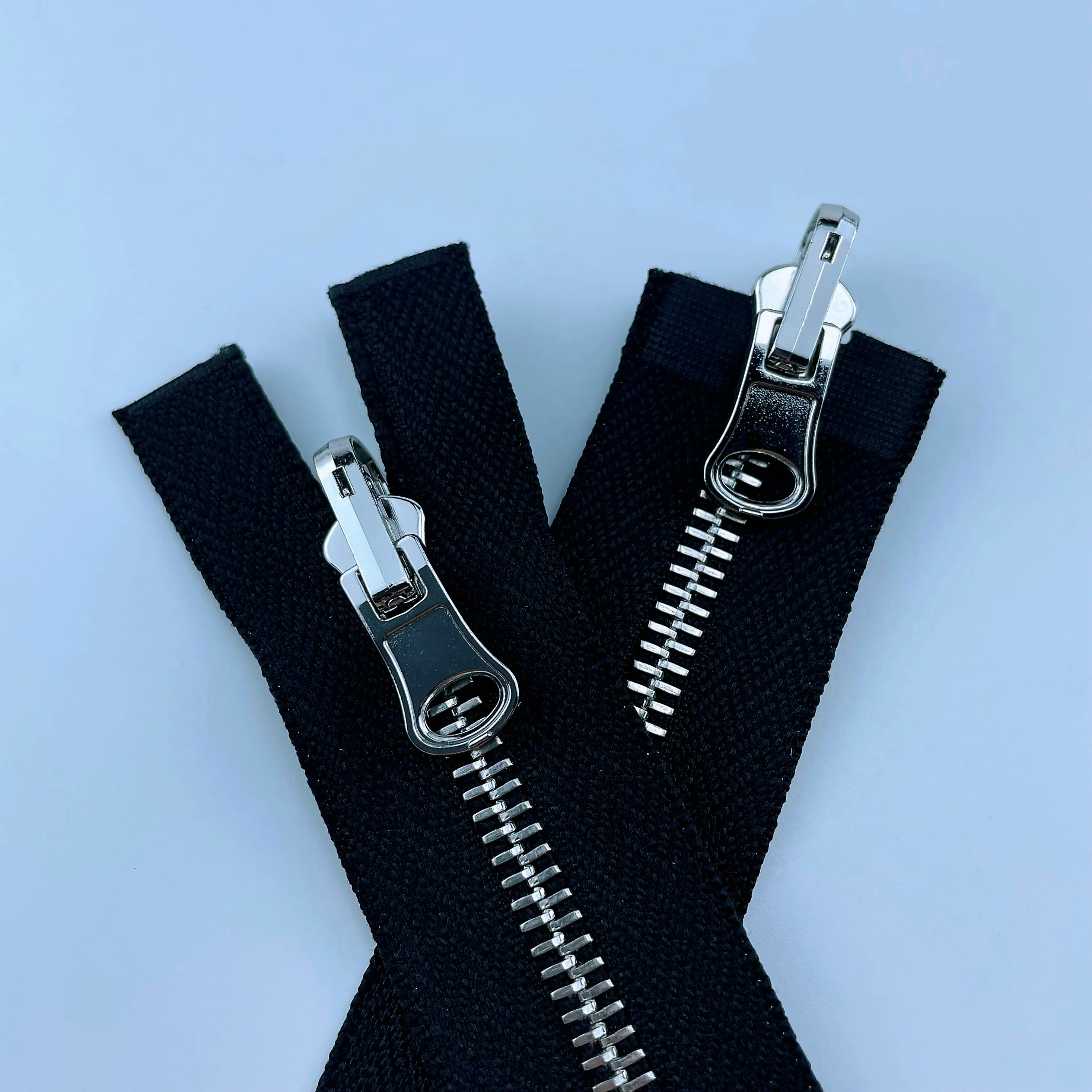 Customized Rotary Puller Reversible Slider Accessories NO. 5 Metal Zipper Door Zvintageiri Teeth Swiss Men End Brasflowers
