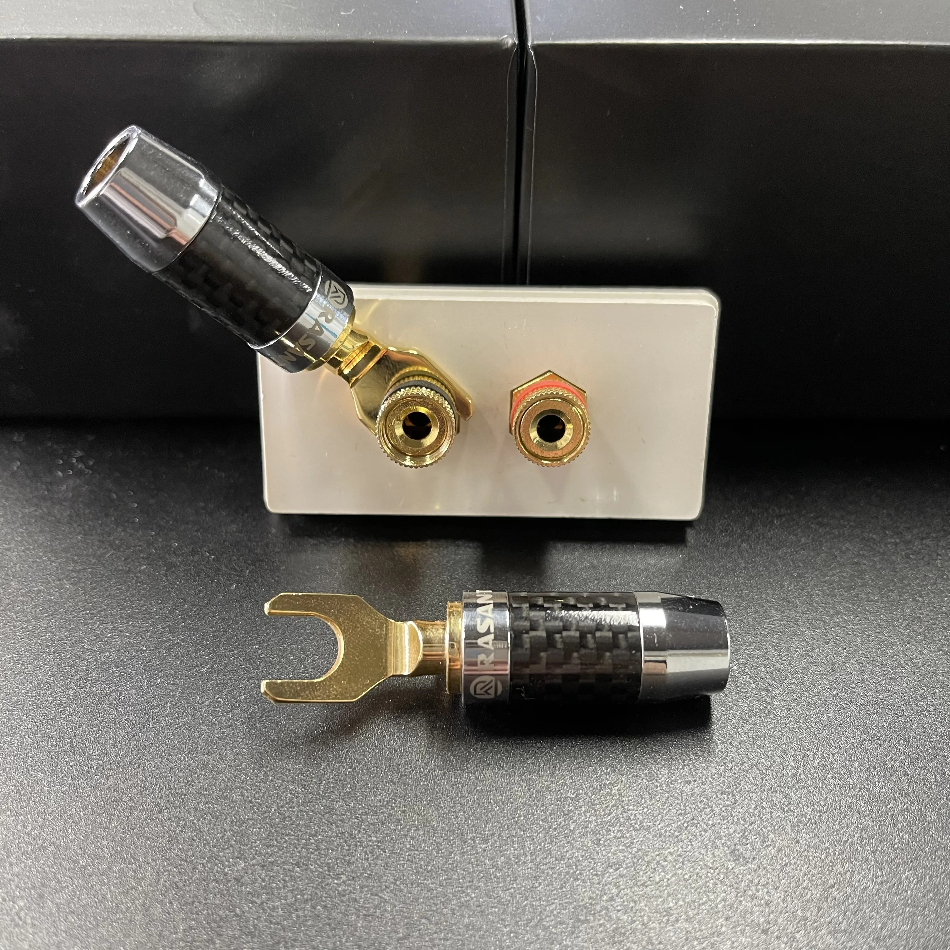 Lossless Sound Quality U/Y Shaped 24K Gold Plating Copper Speaker Video Audio Connector Hifi Speaker