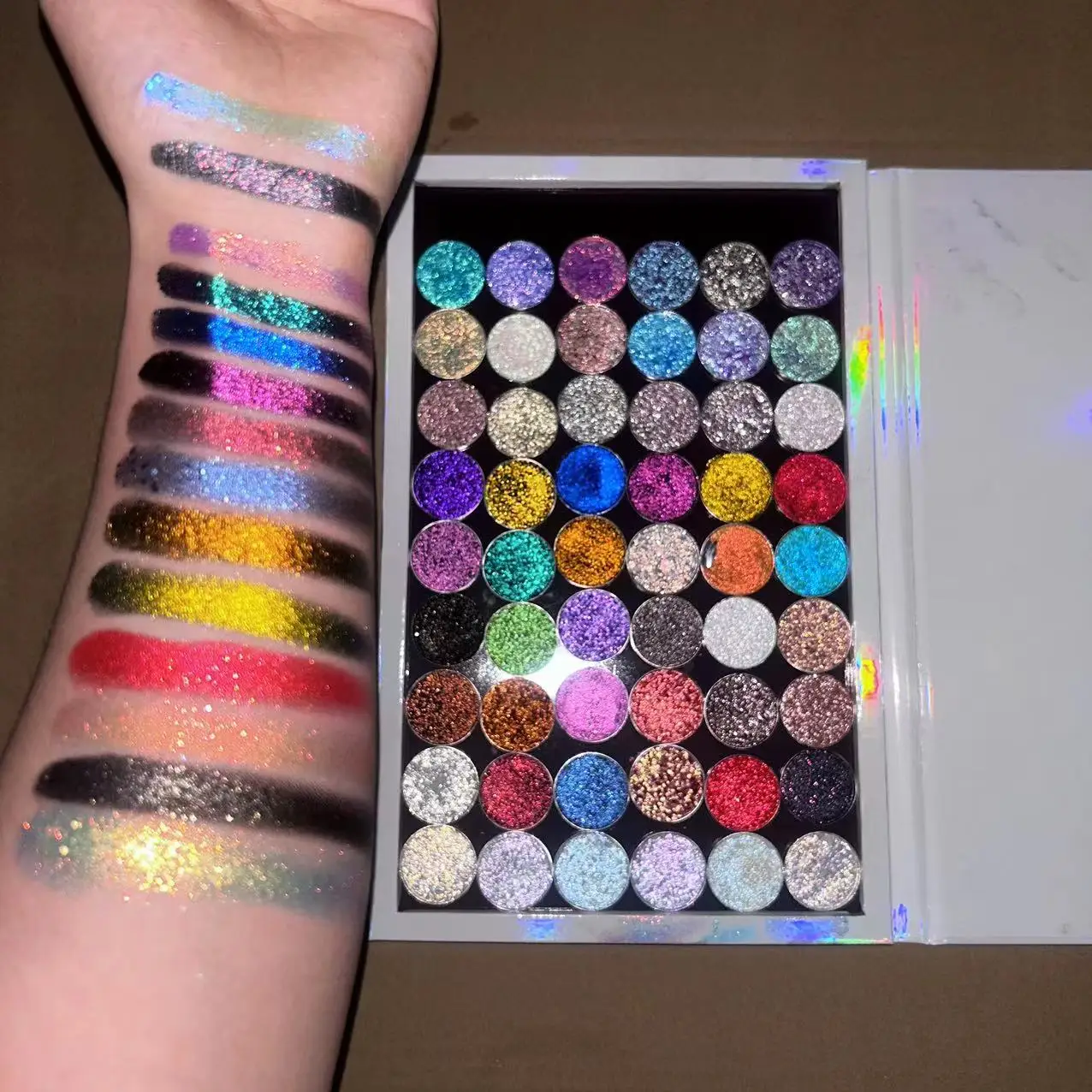 duochrome multi duochrome sparkly multi colors Luminous vegan glitter magnetic pan multi chrome eyeshadow