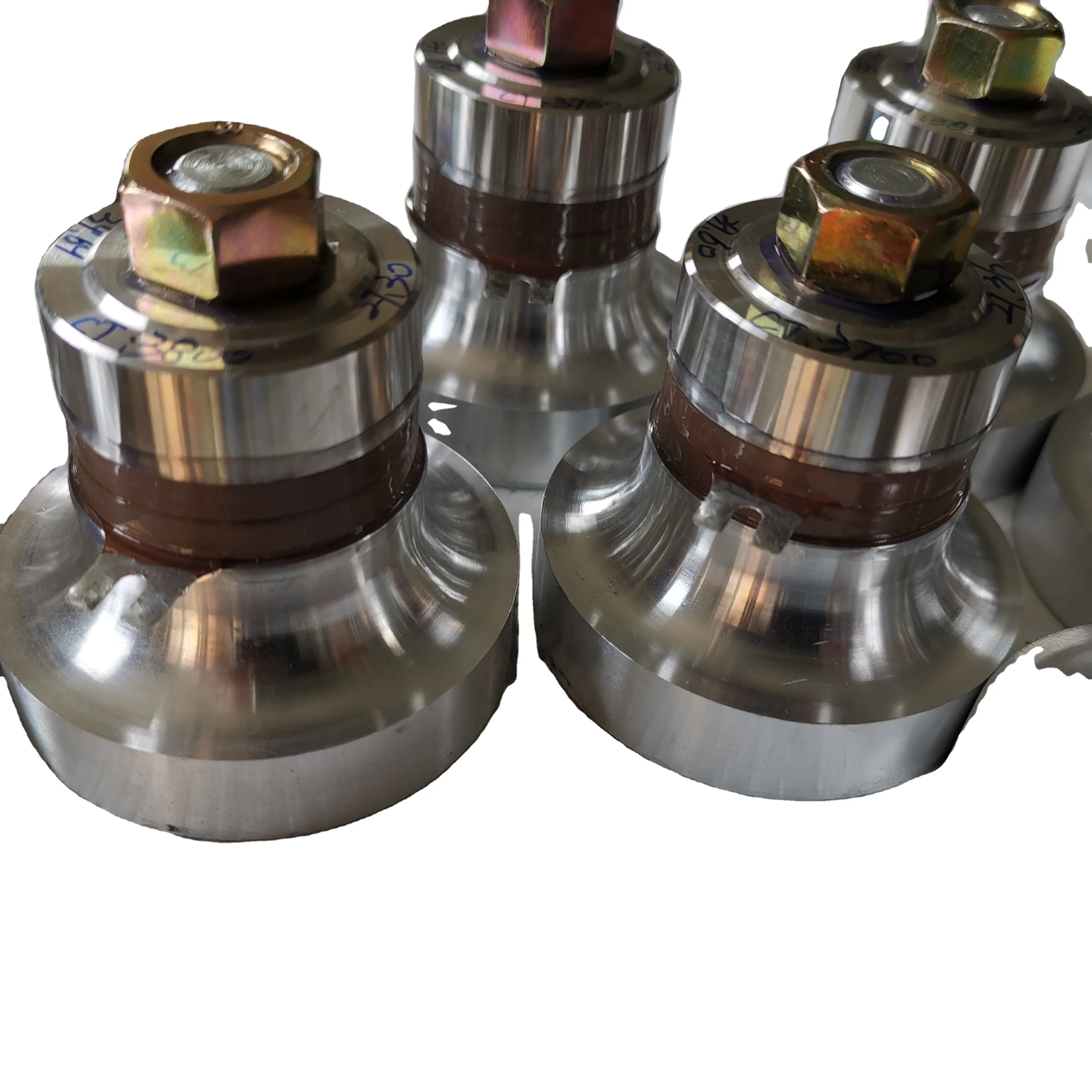 Ультразвуковой преобразователь с двумя частотами 60 Вт 28/40