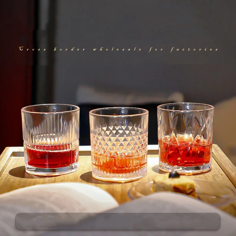2-piece Set Crystal  Whiskey Glasses and Whiskey  Set With Gift Box for Novelty Corporate Gifts Manufacturer