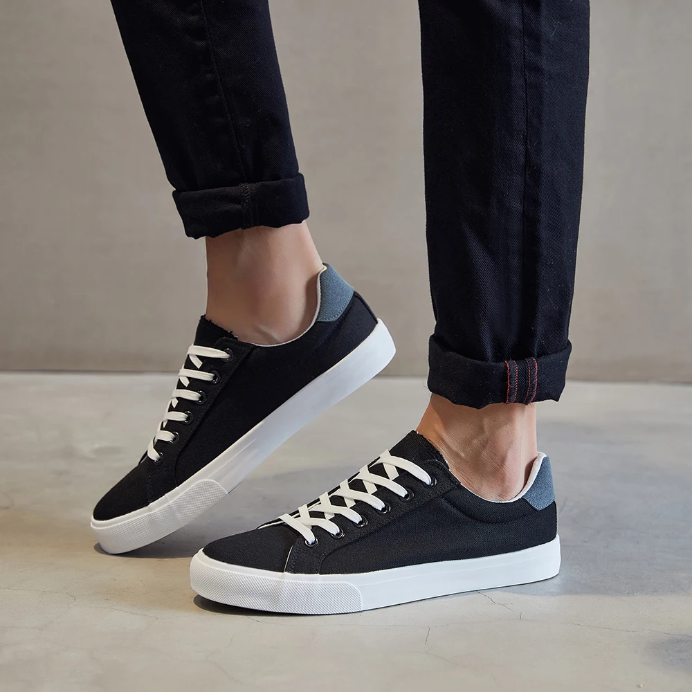 Wholesale Casual Men Canvas Tennis Sneakers With Custom Logo Classic Canvas Casual Shoes For Men Unisex