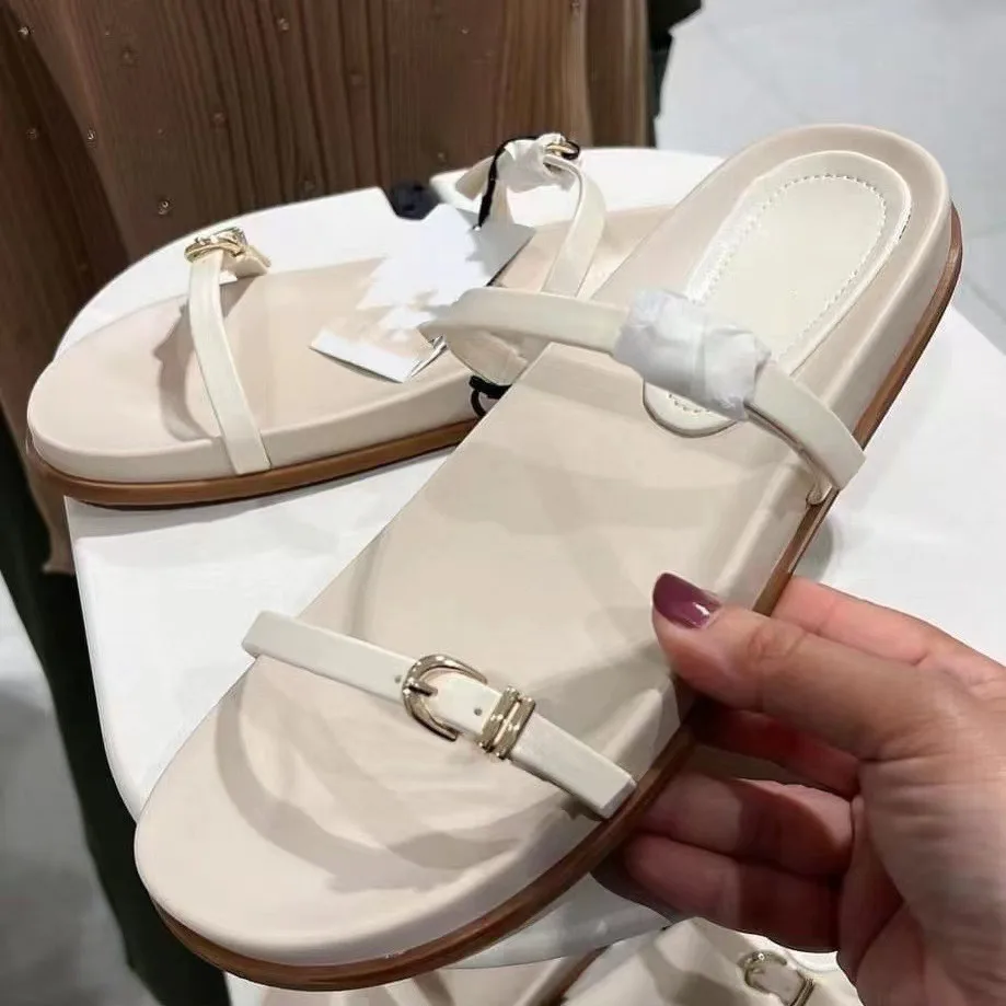 QuiteS 2024 Summer New Arrival Thick Soles Flat Beach Sandals Outdoor Daily Slides Casual Shopping Slipper