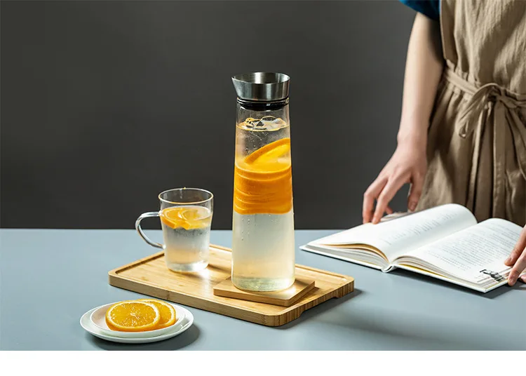 Newly Designed Heat Resistant Borosilicate Color Glass Water Pitcher Glass Carafe glass jug with lid