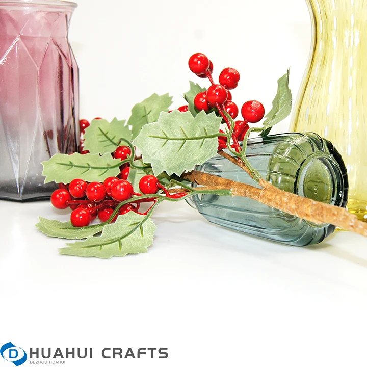 Christmas decoration flower arrangement white edge leaves red fruit string cuttings home decoration