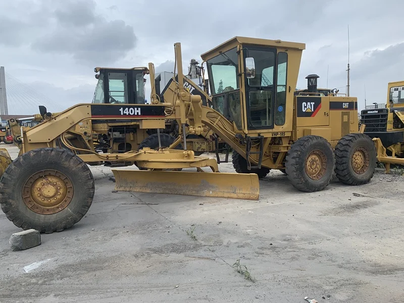 3 Shanks Ripper Used CAT 140H Motor Grader/CAT 140 Motor Grader