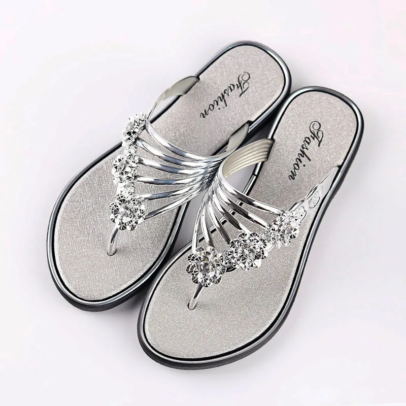 2023 New Design Summer PVC Flat Jelly Thong Flip Flops Transparent Casual Beach Shoes Women Sandals