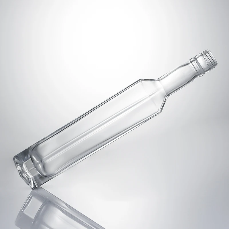 New design Hexagon Glass bottle for Vodka Brandy Empty 500ml 700ml Glass Bottles with lid hexagon shape