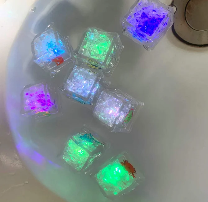 8Pcs Kids Bathing Luminous Ice Cubes Cute Animal Print Colorful LED Light Toys,Perfect Child Intellectual Toy Gift Set