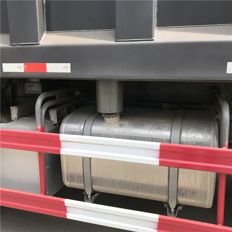 In Jamaica Low Price Sinotruk Howo 8x4 30 Ton Tipper Truck Specifications box  truck