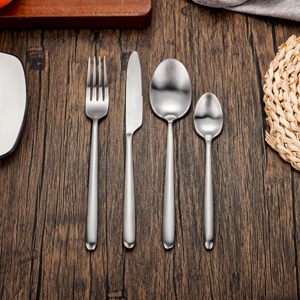 Luxury Spoon Fork Knife Dishwasher Safe Silverware 4 Piece Matt Flatware Set Stainless Steel Cutlery Set For Wedding