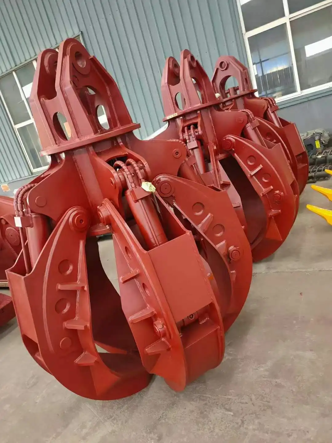 Electro Hydraulic Rotating Grab Bucket 5 Tonne For Crane Or Excavator