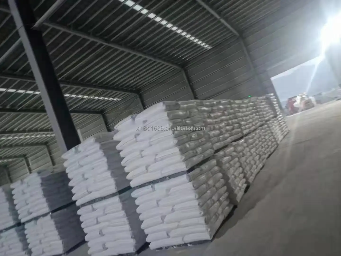 Calcined talc powder for semiconductor ceramics