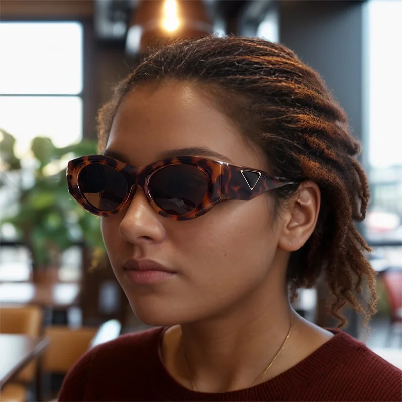 New Style Retro UV400 Shades Cat Eye Sun Glasses Small Oval Frame Sun glasses Unisex Promotion Metal Bright Black Sunglasses