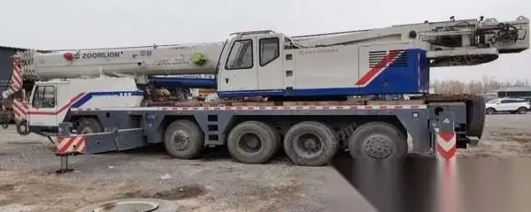 Б/у Zoomlion QY90V5 Подержанный автокран грузоподъемность 90 тонн