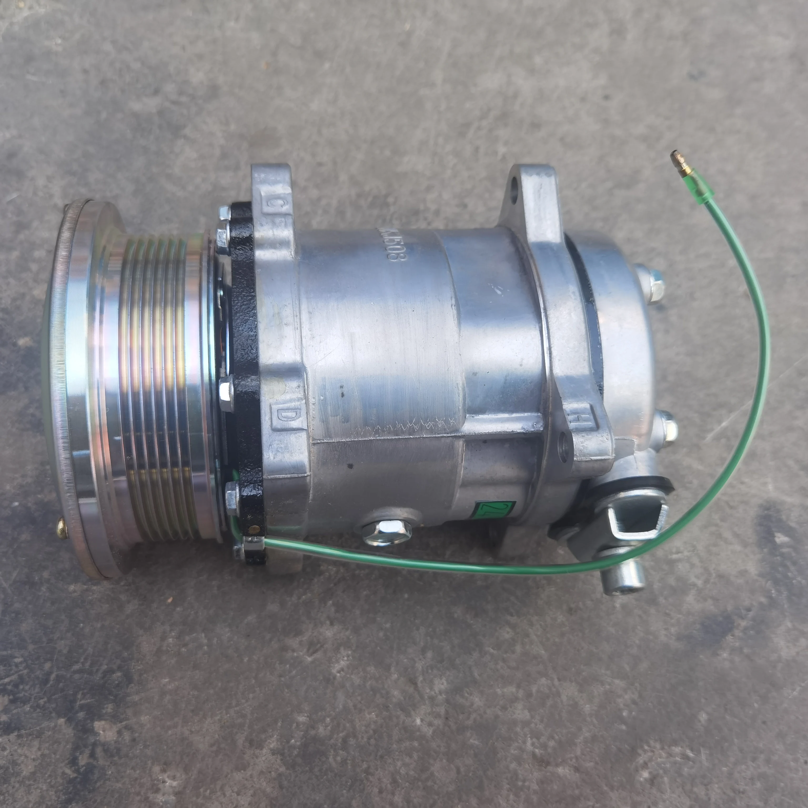 WG1500139016 Compressor assembly  Air Conditioning AC Compressor For Sinotruk Howo Parts