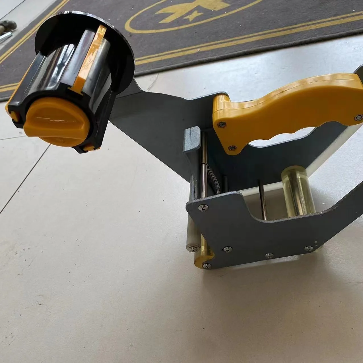 Новое поступление, Прямая поставка с завода, алюминиевый ламинатор, алюминиевый ламинатор для дверей и окон