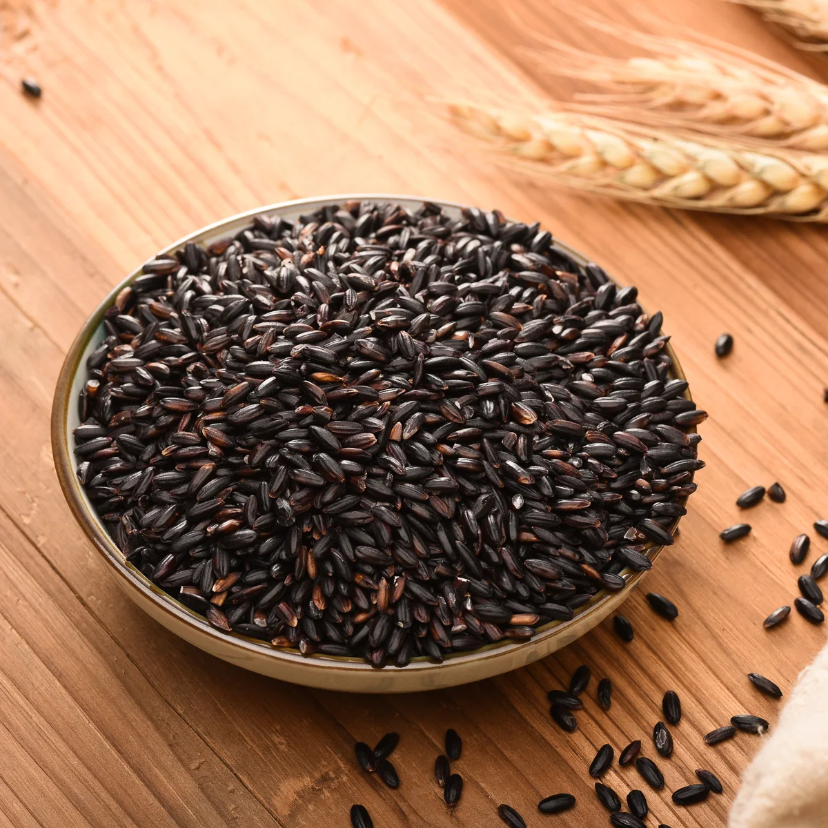 The best organic fresh staple food in LaosNutritious Laos premium black glutinous rice  at low prices in Laos