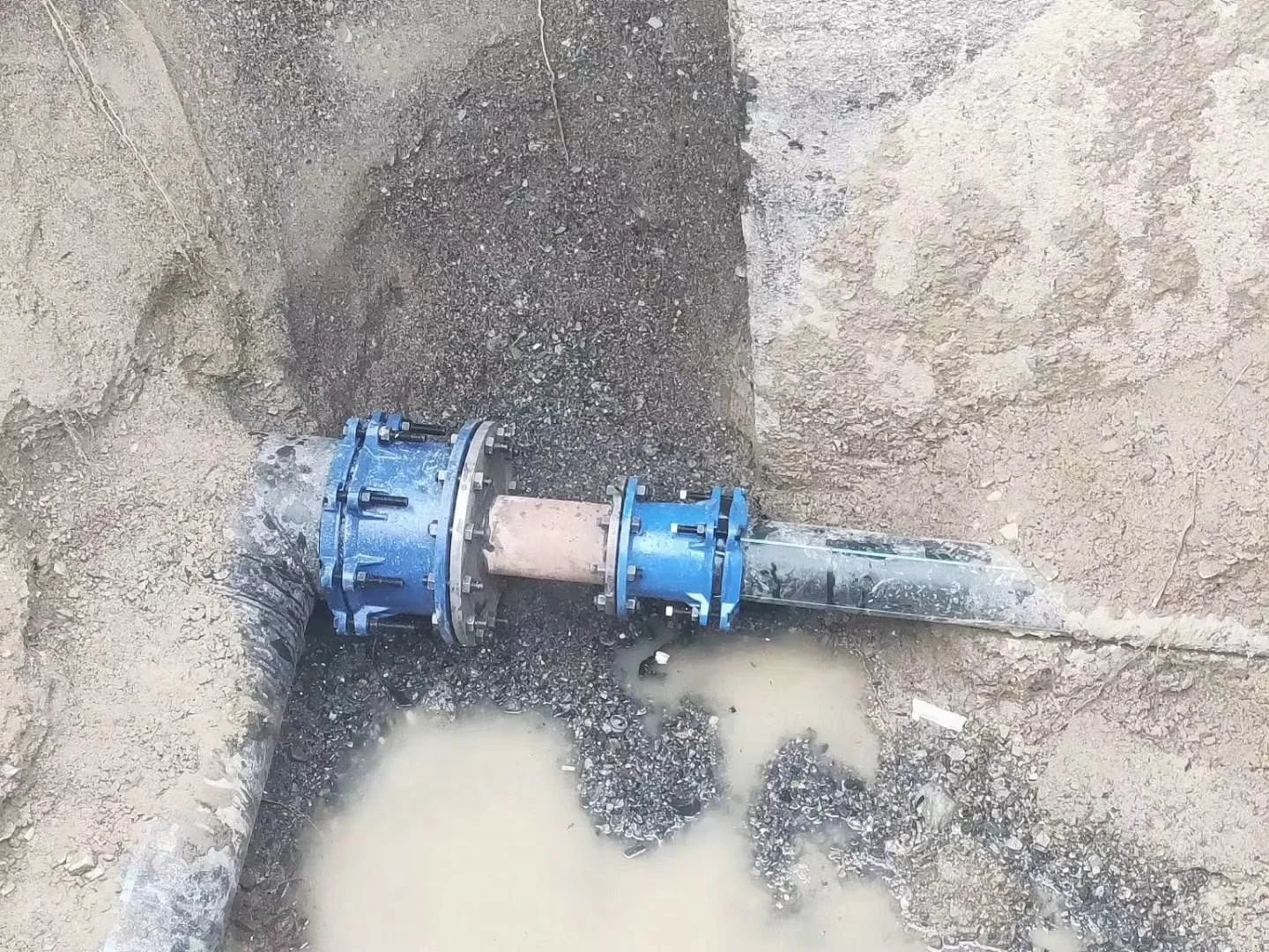 pipe flange adapter , joint ,coupling joint, connector with flange, not nova, AVK, GF or Krausz