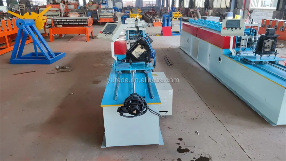 Galvanized Stud profile processing ceiling light keel roll forming making machine
